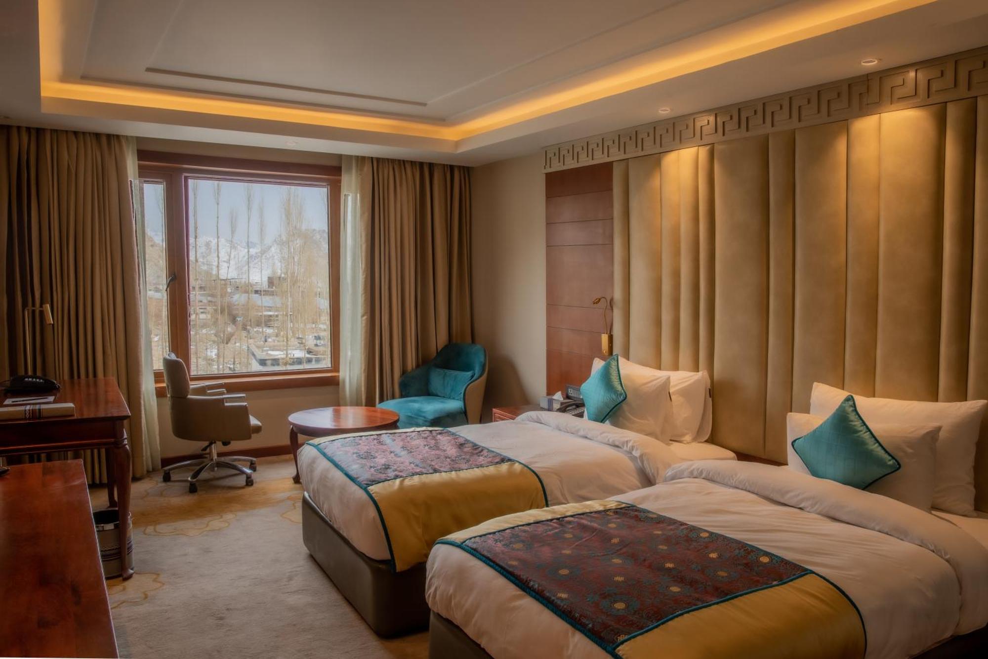 The Abduz Hotel Leh Exterior photo